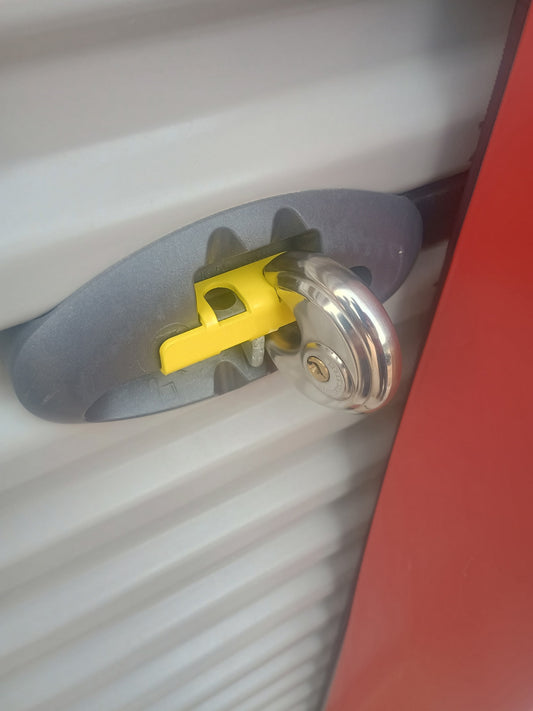 Bubble Latch Lock Shield with Padlock